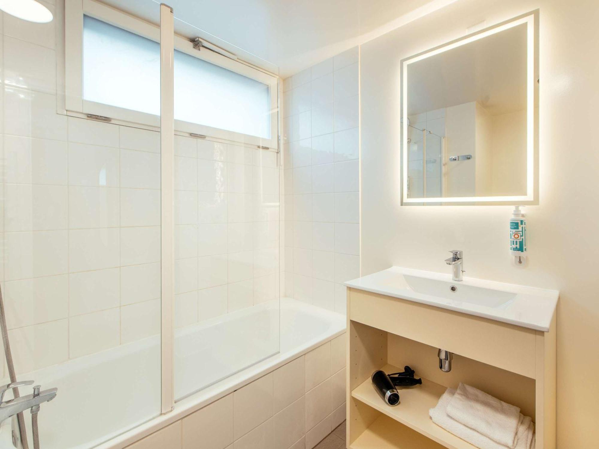 Aparthotel Adagio Access Paris Asnieres Екстериор снимка