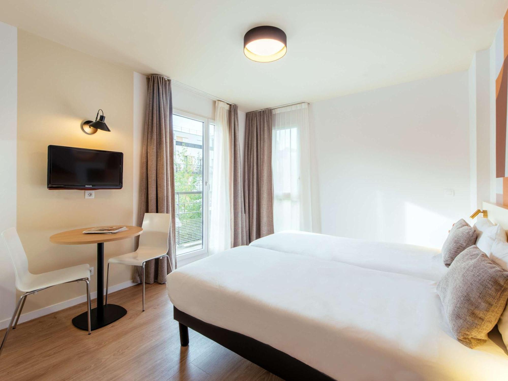 Aparthotel Adagio Access Paris Asnieres Екстериор снимка