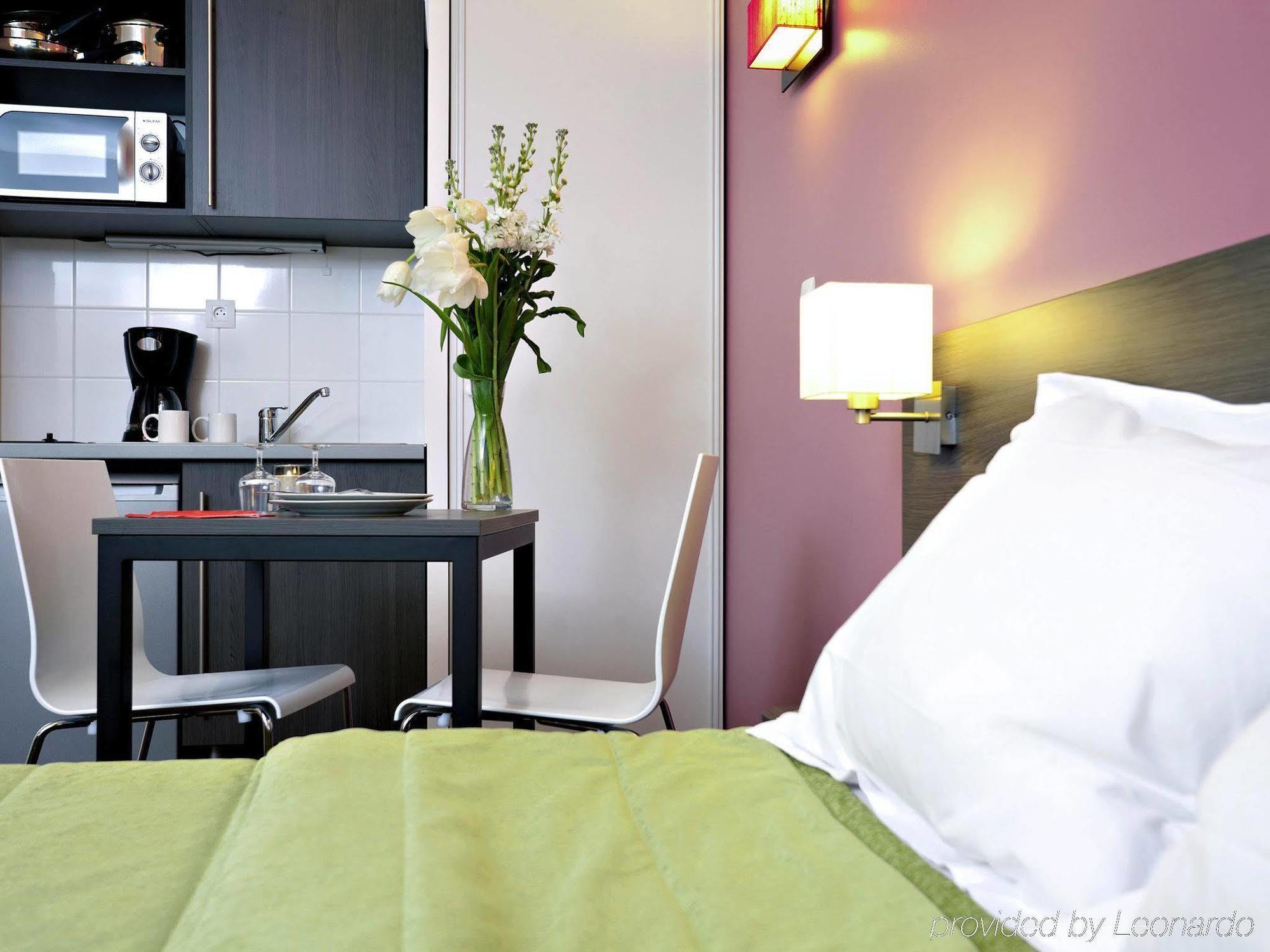 Aparthotel Adagio Access Paris Asnieres Екстериор снимка